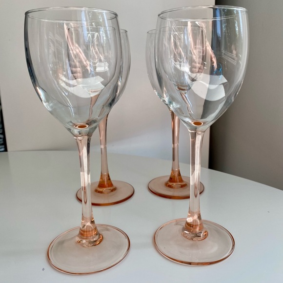 Vintage Luminarc France Pink Wine Glasses, set of 4 - Picture 3 of 6
